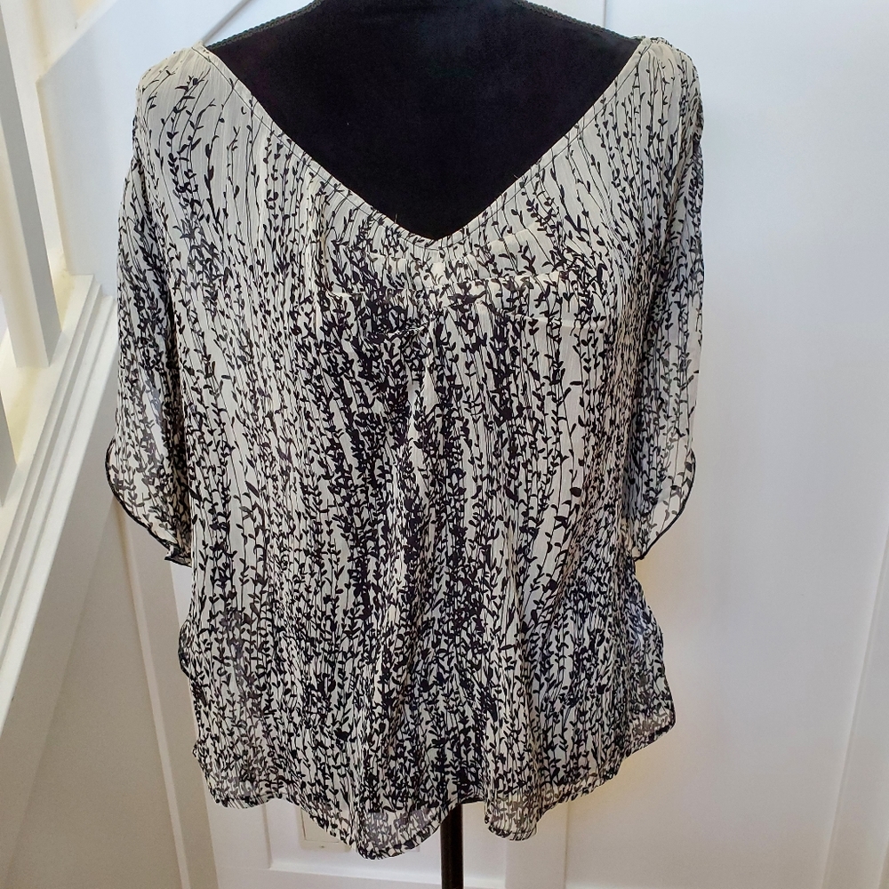 LOUBEN Portfolio short butterfly sleeve branch pattern sheer blouse